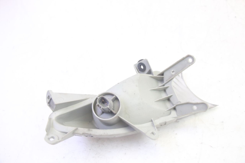 photo de CLIGNOTANTE ANTERIORE SINISTRA SUZUKI BURGMAN 125 (2007 - 2014) - Altra angolazione
