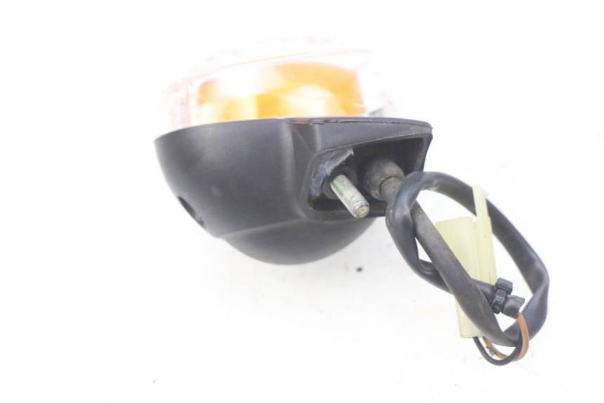 photo de CLIGNOTANTE ANTERIORE SINISTRA YAMAHA BW'S 50 (2004 - 2017) - Primo piano tecnico