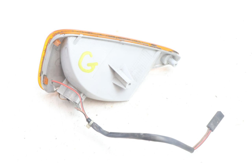 photo de CLIGNOTANTE ANTERIORE SINISTRA BMW C1 125 (2000 - 2003) - Zoom sullo stato d'uso