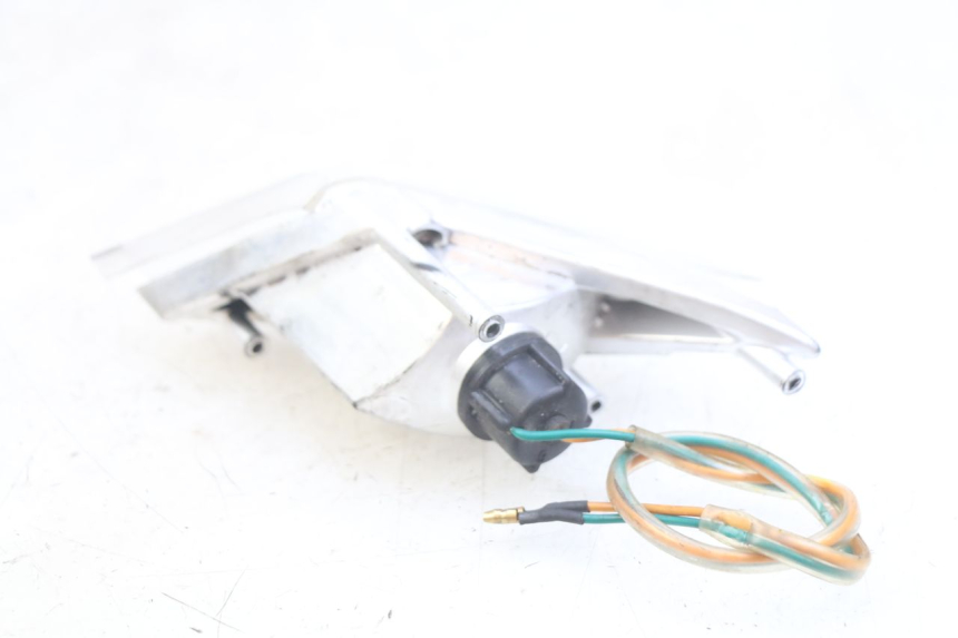 photo de CLIGNOTANTE ANTERIORE SINISTRA SYM CROX 4T 50 (2016 - 2023) - Altra angolazione