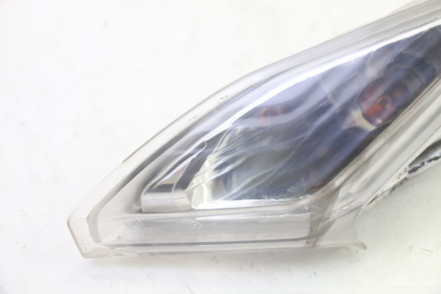 photo de CLIGNOTANTE ANTERIORE SINISTRA SYM CROX 4T 50 (2016 - 2023) - Dettaglio del componente