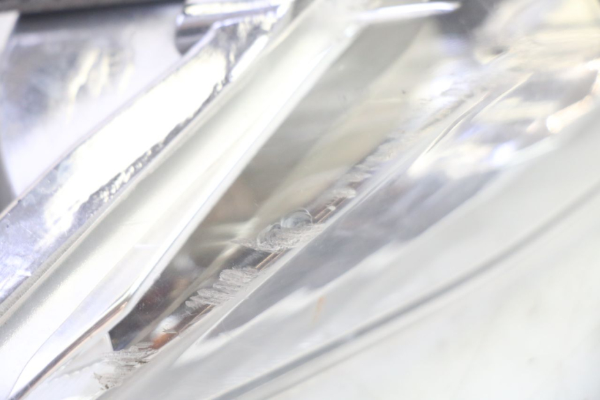 photo de CLIGNOTANTE ANTERIORE SINISTRA SYM CROX 4T 50 (2016 - 2023) - Dettagli dei punti di fissaggio