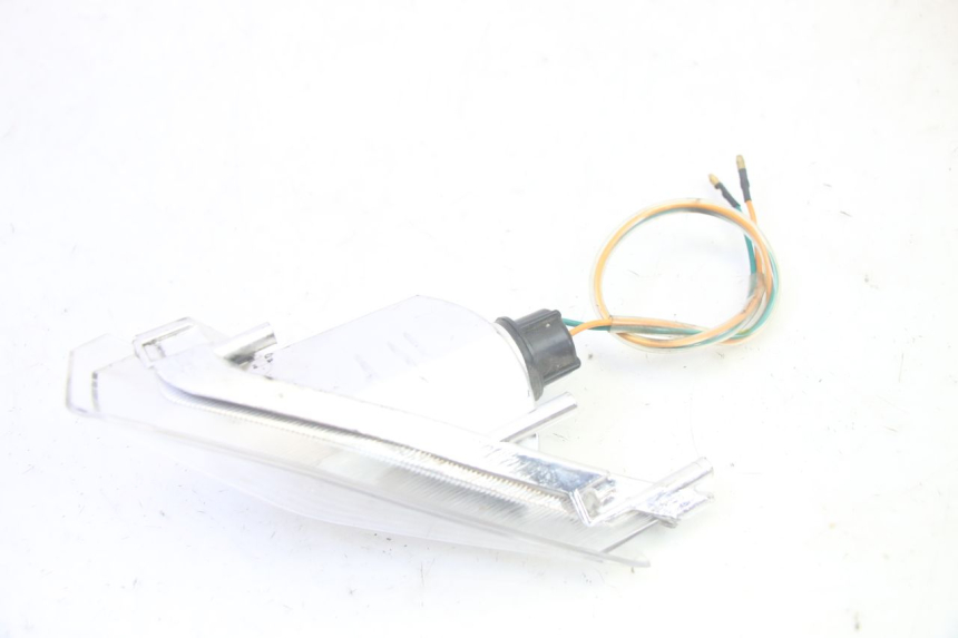 photo de CLIGNOTANTE ANTERIORE SINISTRA SYM CROX 4T 50 (2016 - 2023) - Dettaglio del componente