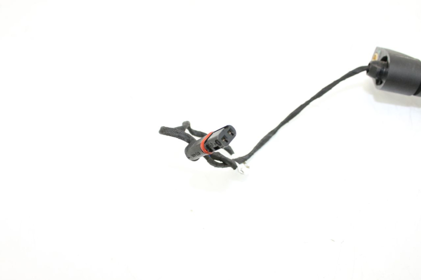 photo de FANALE ANTERIORE SINISTRO BMW F GS K81 850 (2018 - 2023) - Primo piano tecnico