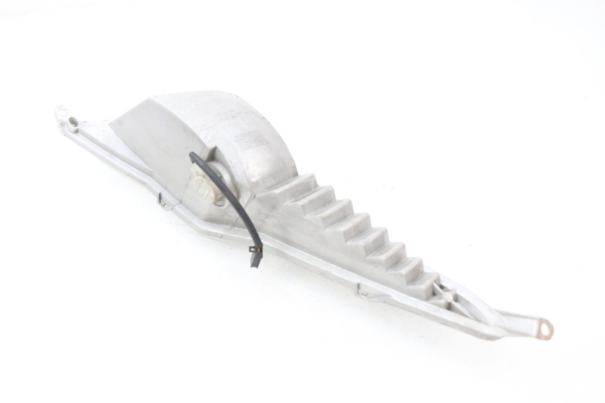 photo de CLIGNOTANTE ANTERIORE SINISTRA HONDA FES PANTHEON 125 (2003 - 2007) - Dettagli dei punti di fissaggio