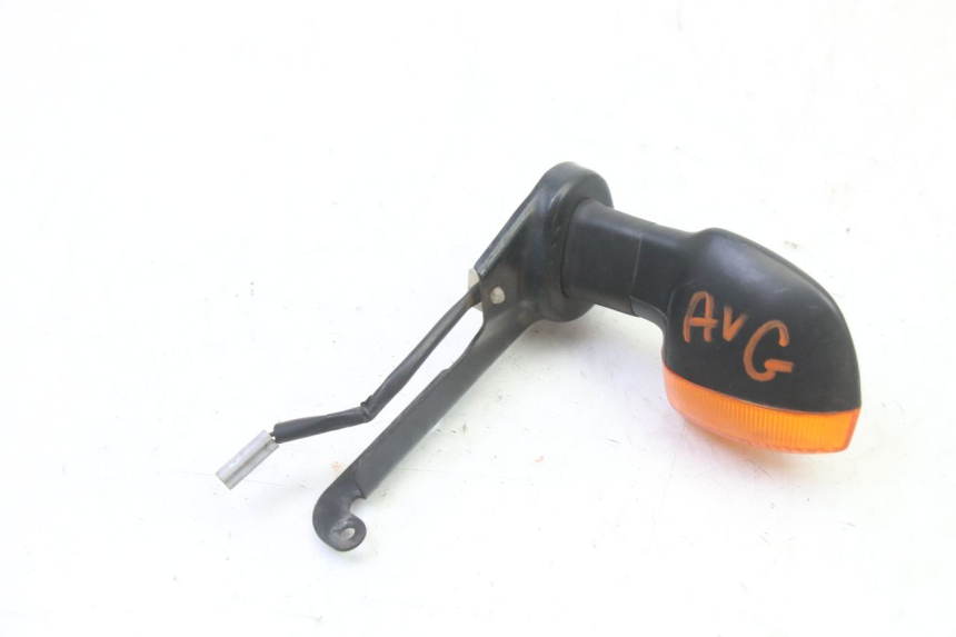 photo de FRECCE SINISTRO ANTERIORE YAMAHA FZ6 FAZER S2 600 (2007 - 2011) - Primo piano tecnico