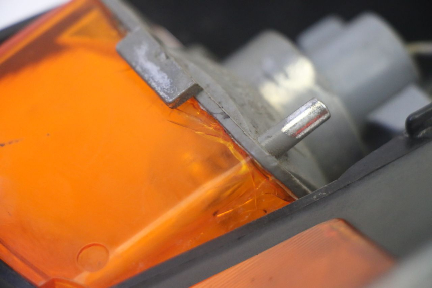 photo de FRECCE SINISTRO ANTERIORE KAWASAKI GPZ RX 1000 (1986 - 1988) - Dettagli dei punti di fissaggio