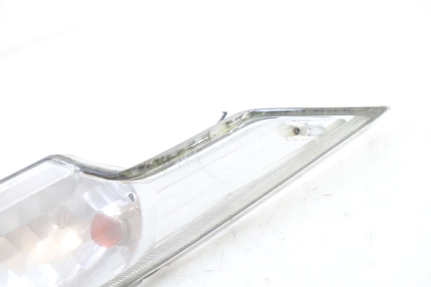 photo de CLIGNOTANTE ANTERIORE SINISTRA KYMCO DINK 4T 50 (2007 - 2018) - Zoom sullo stato d'uso