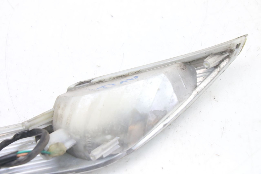 photo de CLIGNOTANTE ANTERIORE SINISTRA KYMCO DINK 4T 50 (2007 - 2018) - Dettagli dei punti di fissaggio