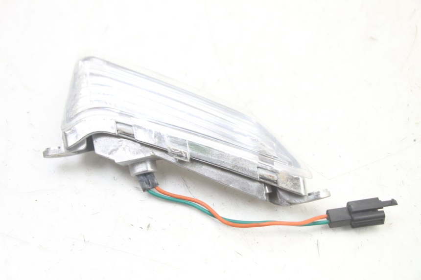 photo de FANALE ANTERIORE SINISTRO KYMCO PEOPLE S 125 (2000 - 2008) - Zoom sullo stato d'uso