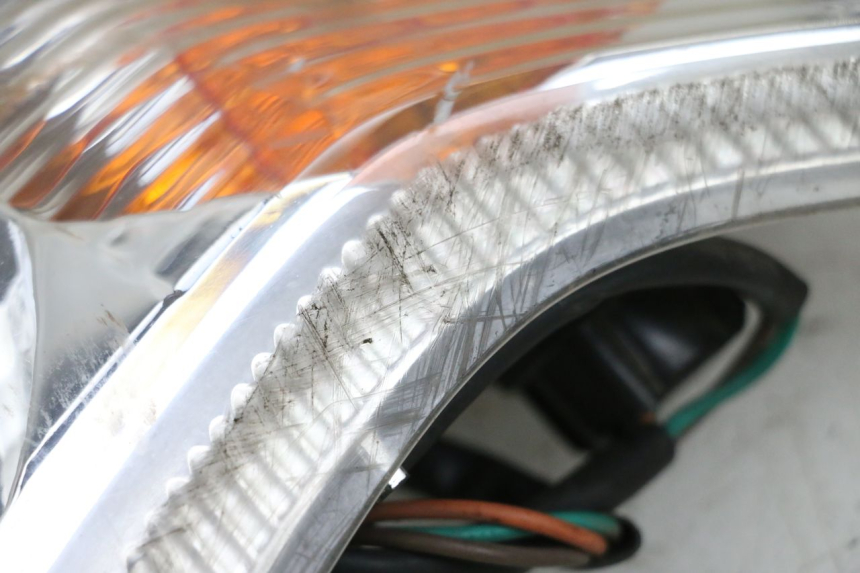 photo de FANALE ANTERIORE SINISTRO KYMCO LIKE 125 (2009 - 2016) - Marcature e riferimenti originali