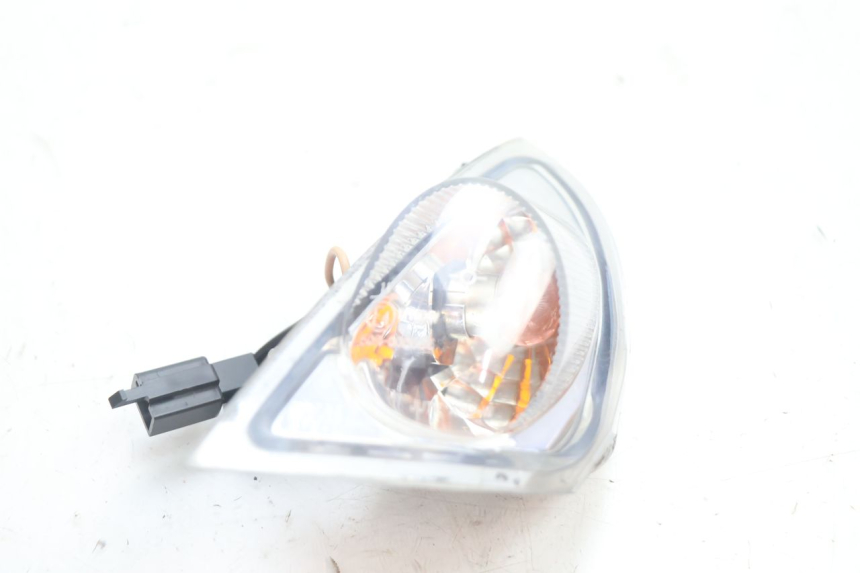 photo de FANALE ANTERIORE SINISTRO SYM MIO 50 (2005 - 2010) - Zoom sullo stato d'uso