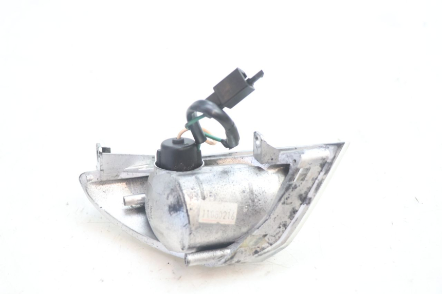photo de FANALE ANTERIORE SINISTRO SYM MIO 50 (2005 - 2010) - Primo piano tecnico