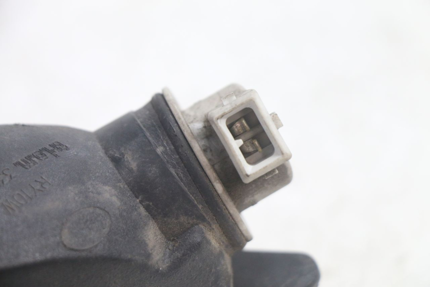 photo de FRECCE SINISTRO ANTERIORE PIAGGIO MP3 125 (2006 - 2014) - Primo piano tecnico