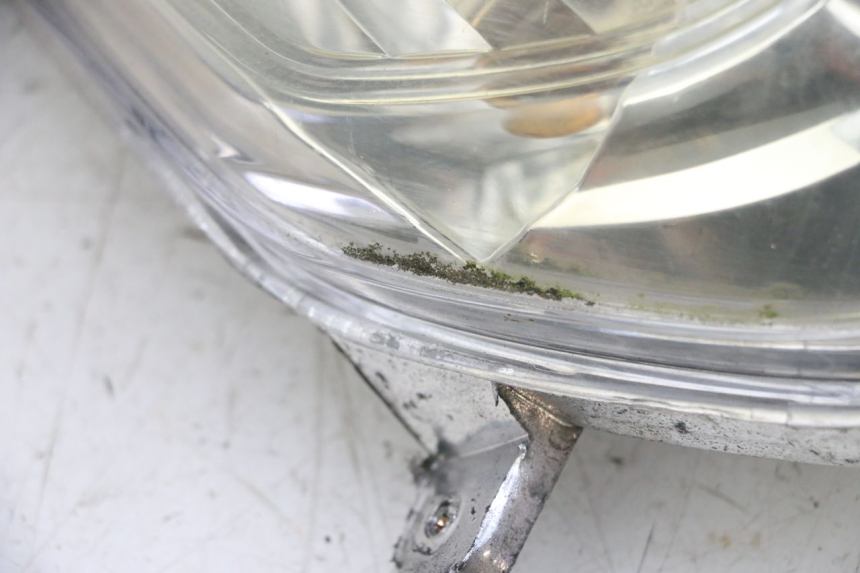 photo de FANALE ANTERIORE SINISTRO JM MOTORS SANTANA 50 (2014 - 2023) - Dettagli dei punti di fissaggio