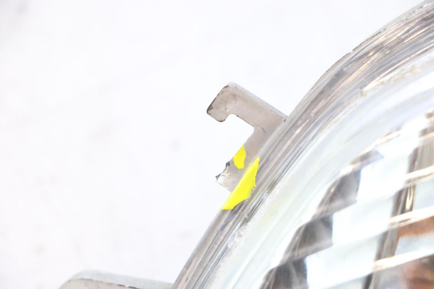 photo de FANALE ANTERIORE SINISTRO JM MOTORS SANTANA 50 (2014 - 2023) - Caratteristiche distintive