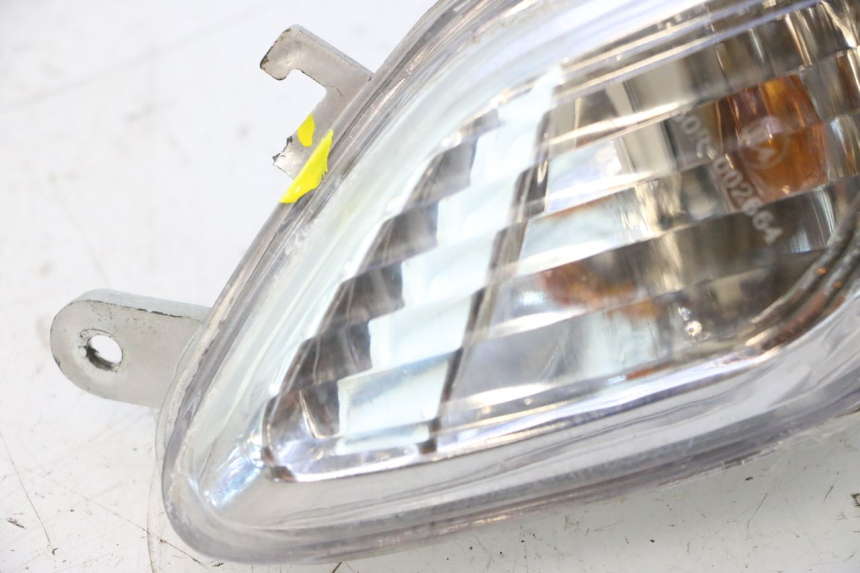 photo de FANALE ANTERIORE SINISTRO JM MOTORS SANTANA 50 (2014 - 2023) - Marcature e riferimenti originali