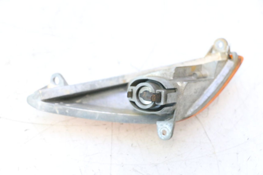 photo de FRECCE SINISTRO ANTERIORE HONDA SH 125 (2001 - 2003) - Primo piano tecnico