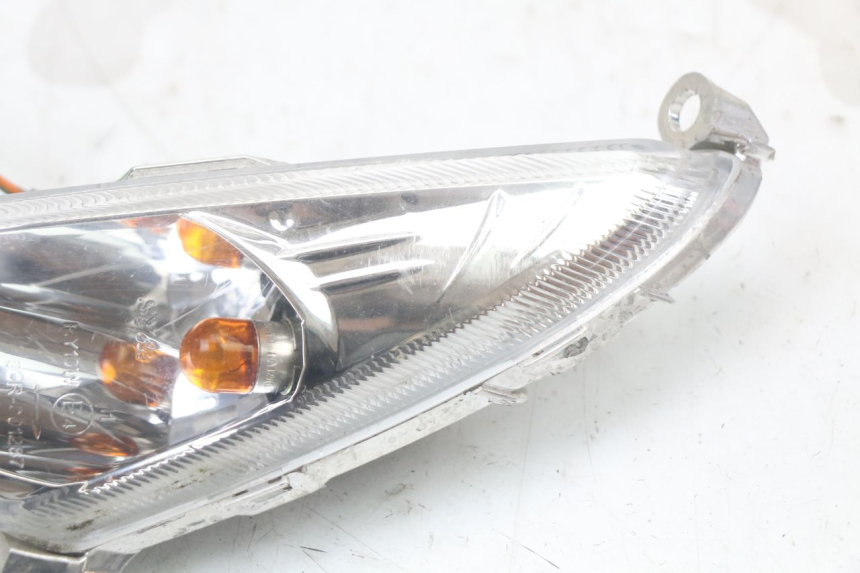 photo de FANALE ANTERIORE SINISTRO SYM ORBIT 2 4T 50 (2018 - 2022) - Zoom sullo stato d'uso