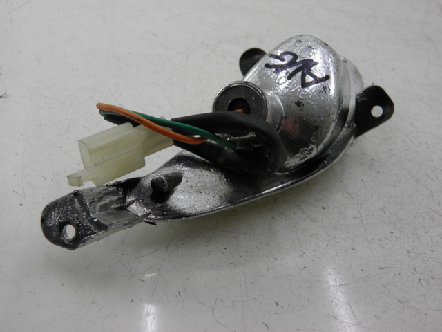 photo de FANALE ANTERIORE SINISTRO TNT MOTOR ROMA 10' 4T 50 (2007 - 2018) - Primo piano tecnico