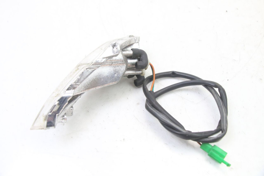 photo de FRECCE SINISTRO ANTERIORE PEUGEOT TWEET PRO CARGO 50 (2018 - 2022) - Primo piano tecnico