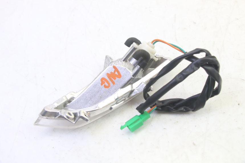 photo de FRECCE SINISTRO ANTERIORE PEUGEOT TWEET PRO EFI 4T 50 (2021 - 2022) - Altra angolazione