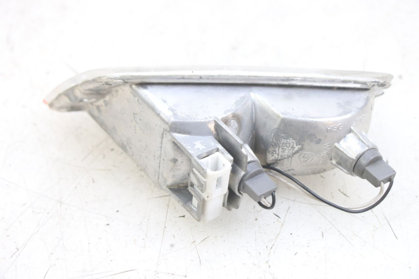 photo de CLIGNOTANTE ANTERIORE SINISTRA PIAGGIO VESPA GTS SUPER IE 125 (2009 - 2016) - Altra angolazione