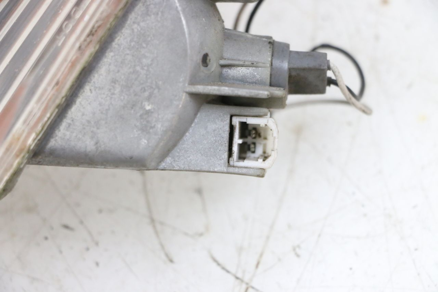 photo de CLIGNOTANTE ANTERIORE SINISTRA PIAGGIO VESPA GTS SUPER IE 125 (2009 - 2016) - Altra angolazione