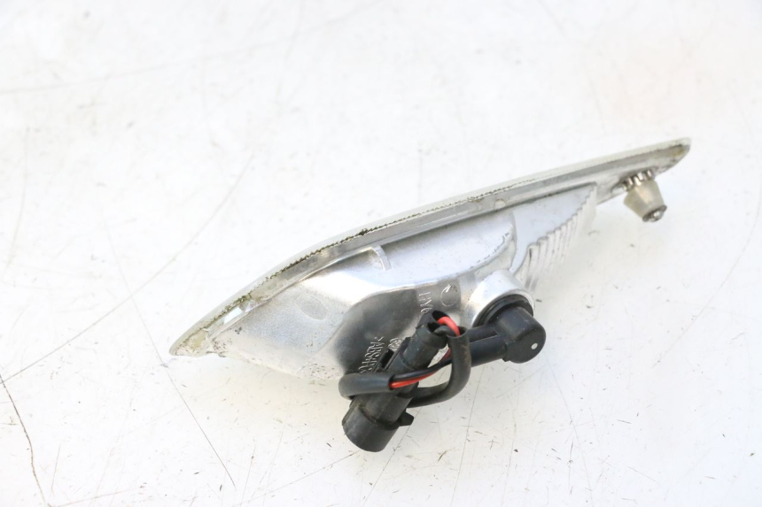 photo de CLIGNOTANTE ANTERIORE SINISTRA PIAGGIO VESPA PRIMAVERA 2T 50 (2013 - 2018) - Primo piano tecnico