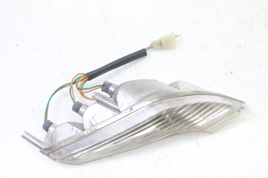 photo de FANALE ANTERIORE SINISTRO PEUGEOT VIVACITY NEW 2T 50 (2008 - 2017) - Zoom sullo stato d'uso