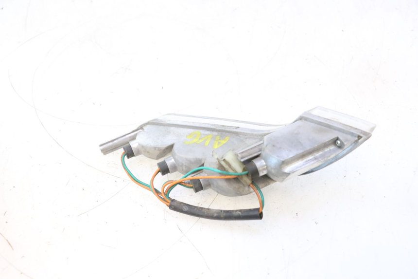 photo de FANALE ANTERIORE SINISTRO PEUGEOT VIVACITY NEW 2T 50 (2008 - 2017) - Dettagli dei punti di fissaggio