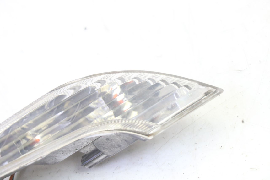 photo de CLIGNOTANTE ANTERIORE SINISTRA PEUGEOT VIVACITY NEW 4T 50 (2008 - 2017) - Zoom sullo stato d'uso