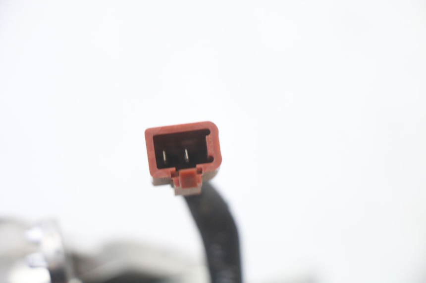 photo de FRECCE SINISTRO ANTERIORE MBK WAAP 125 (2008 - 2013) - Dettagli dei punti di fissaggio