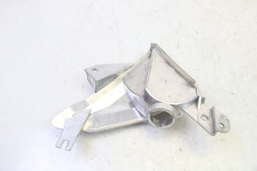 photo de CLIGNOTANTE ANTERIORE SINISTRA YAMAHA X-MAX XMAX 125 (2010 - 2013) - Altra angolazione