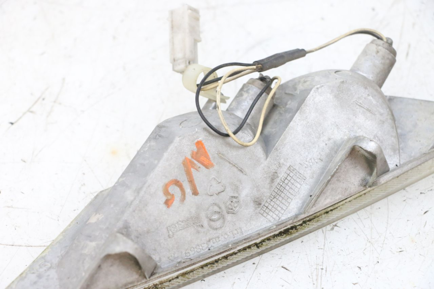 photo de CLIGNOTANTE ANTERIORE SINISTRA PIAGGIO X8 125 (2004 - 2007) - Altra angolazione