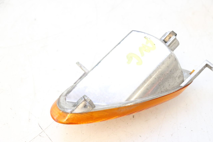 photo de FRECCE SINISTRO ANTERIORE YAMAHA YP MAJESTY 125 (1998 - 2001) - Dettagli dei punti di fissaggio