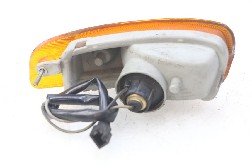 photo de CLIGNOTANTE ANTERIORE SINISTRA KAWASAKI ZZR 600 (1995 - 2004) - Dettagli dei punti di fissaggio