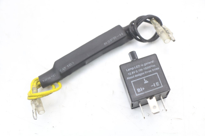 photo de FRECCE ANTERIORE HYOSUNG GTR 125 (2006 - 2008) - Primo piano tecnico