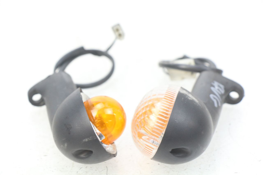 photo de FANALE ANTERIORE PEUGEOT LUDIX 50 (2008 - 2017) - Primo piano tecnico