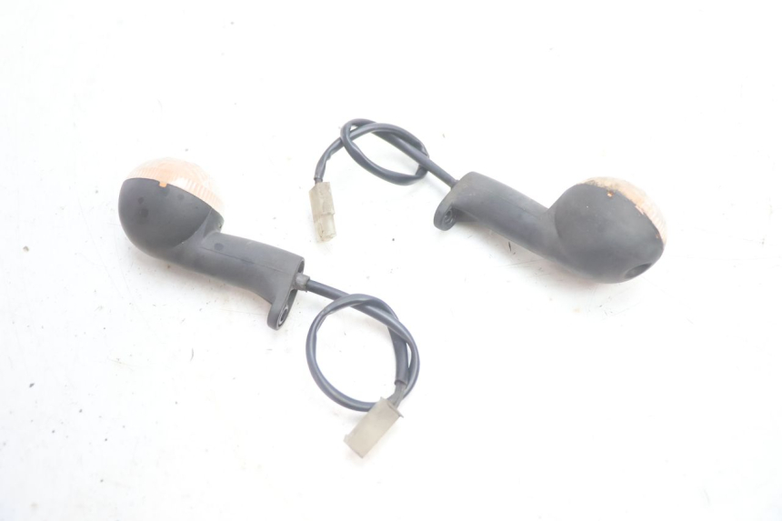 photo de FANALE ANTERIORE PEUGEOT LUDIX 50 (2005 - 2007) - Primo piano tecnico