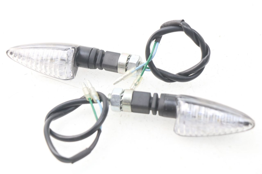 photo de FRECCE ANTERIORE PEUGEOT METROPOLIS 400 (2017 - 2020) - Vista principale