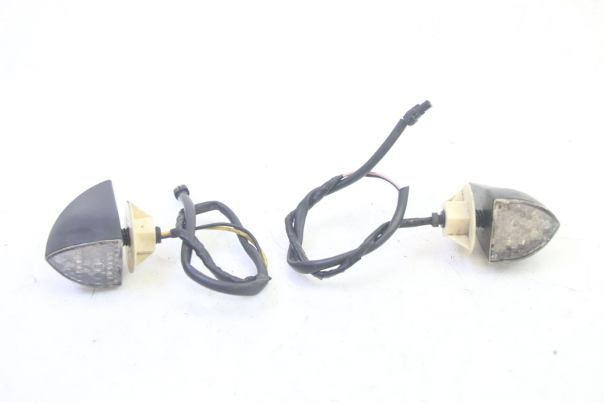 photo de FRECCE ANTERIORE PIAGGIO MP3 RL 250 (2006 - 2010) - Vista principale