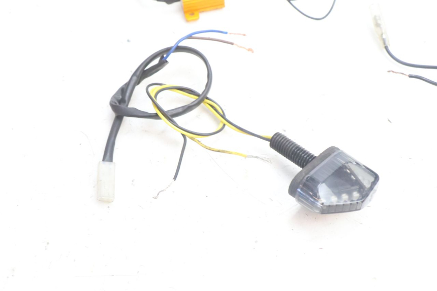 photo de FRECCE ANTERIORE PIAGGIO MP3 500 (2016 - 2018) - Dettaglio del componente