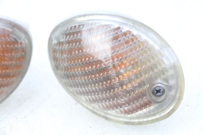 photo de CLIGNOTANTE ANTERIORE MBK OVETTO 50 (1998 - 2007) - Primo piano tecnico