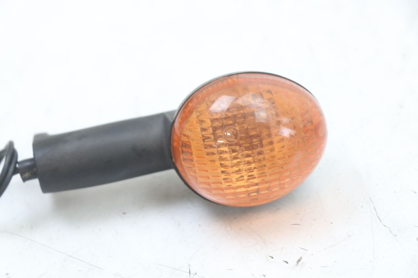 photo de FANALE ANTERIORE PEUGEOT LUDIX 50 (2005 - 2007) - Dettagli dei punti di fissaggio