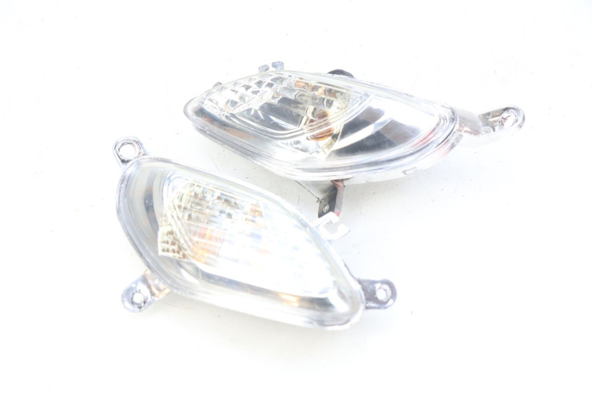 photo de FANALE ANTERIORE JM MOTORS SANTANA 50 (2014 - 2023) - Dettagli dei punti di fissaggio