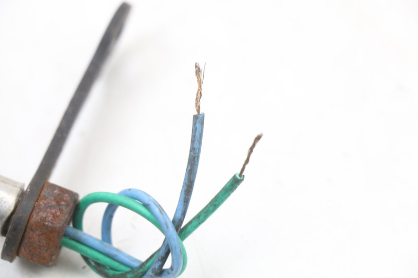 photo de FRECCE ANTERIORE HARLEY DAVIDSON SPORTSTER XL CUSTOM 1200 (2003 - 2004) - Dettagli dei punti di fissaggio