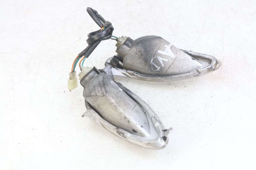 photo de CLIGNOTANTE ANTERIORE SYM SYMPHONY 125 (2009 - 2015) - Primo piano tecnico