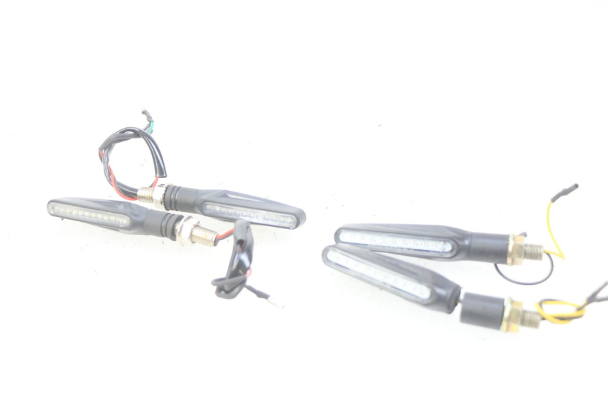 photo de CLIGNOTANTE ANTERIORE KEEWAY TX 50 (2008 - 2015) - Vista principale