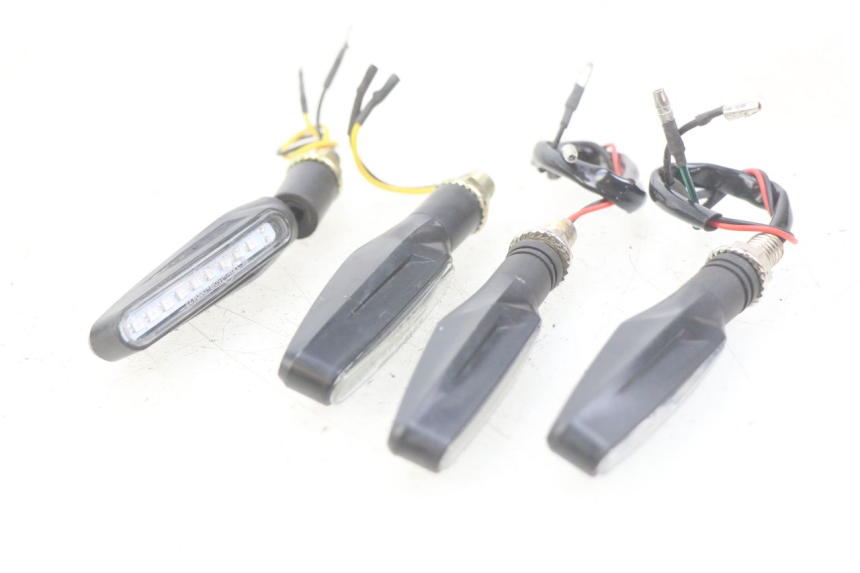 photo de CLIGNOTANTE ANTERIORE KEEWAY TX 50 (2008 - 2015) - Zoom sullo stato d'uso